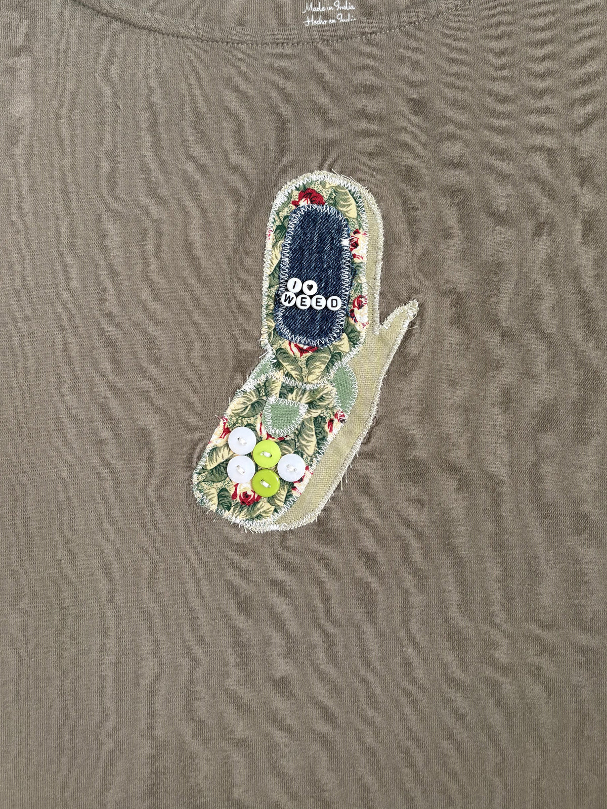 I <3 weed cell phone tank