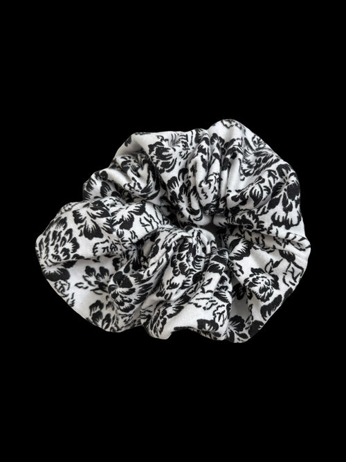 B&w floral tank & matching scrunchie